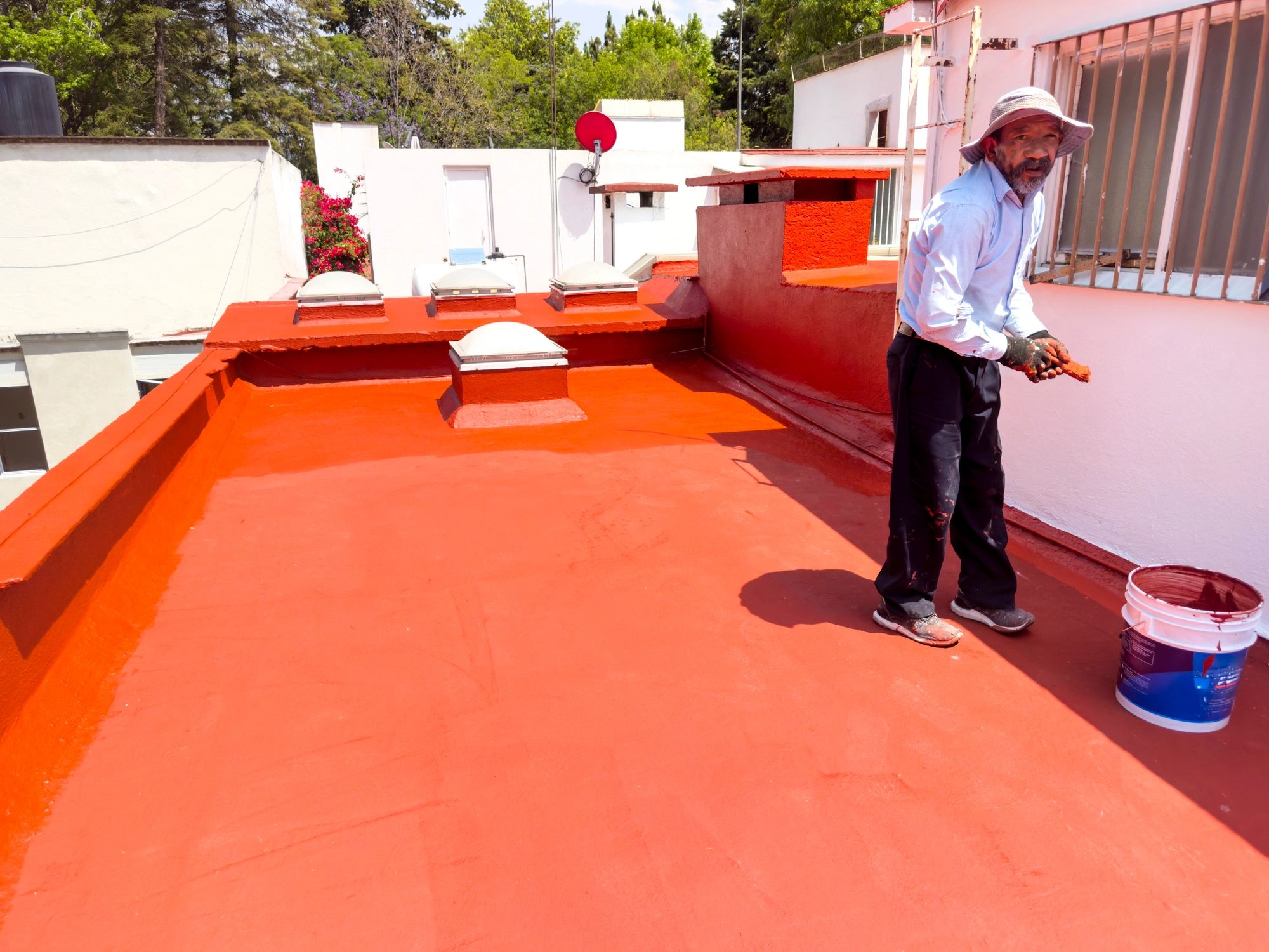 Liquid-applied waterproofing coating for Vancouver flat roofs